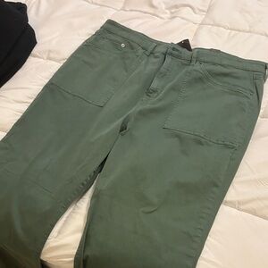 green pants